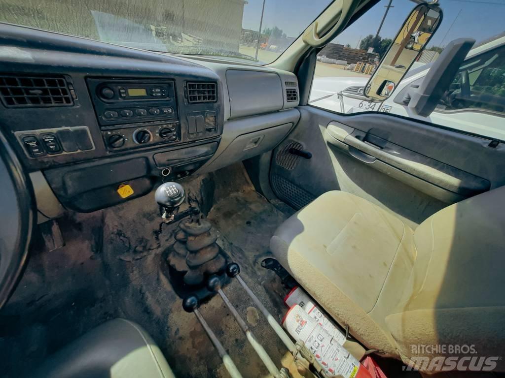 Ford F 750 XL SD Vízszállító teherautók