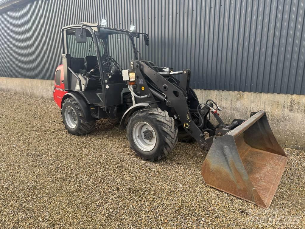 Weidemann 2070CX50LP Gumikerekes homlokrakodók