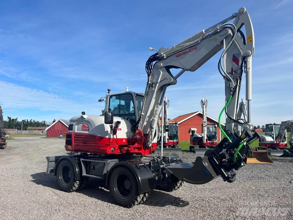 Takeuchi TB 395 W Gumikerekes kotrók