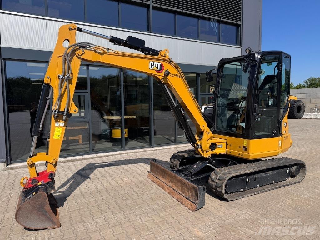 CAT 304 CR Mini kotrók < 7t