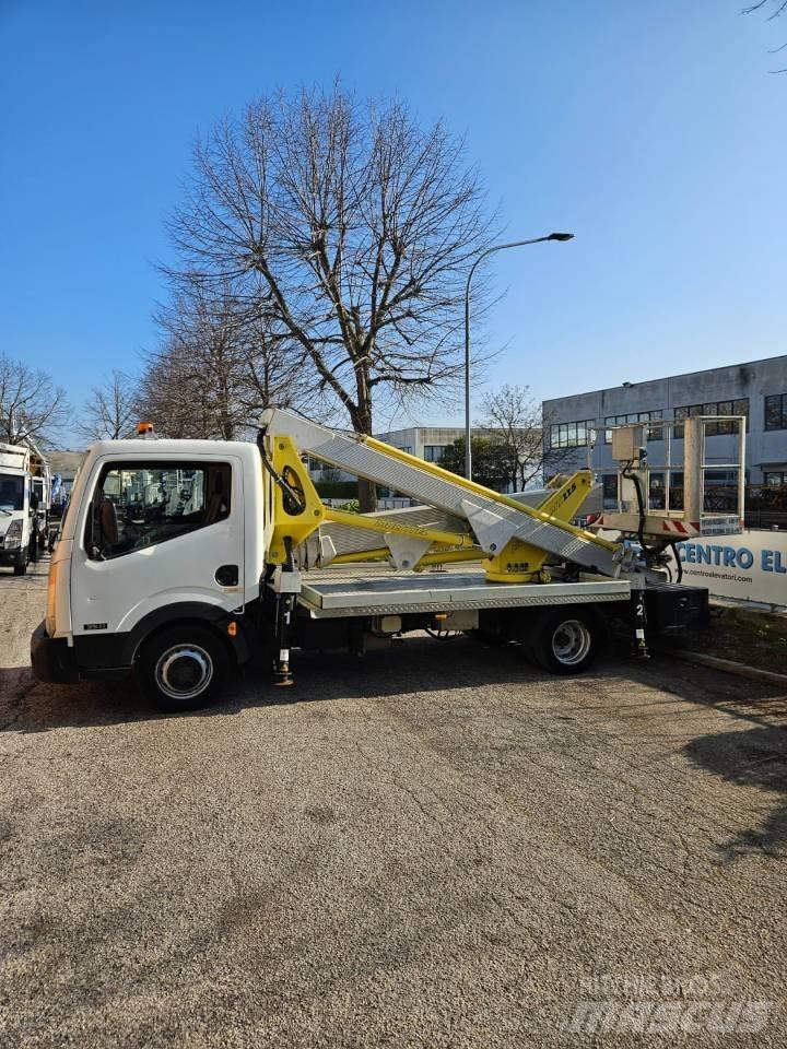 Multitel MX225 Teherautóra szerelt emelők és állványok