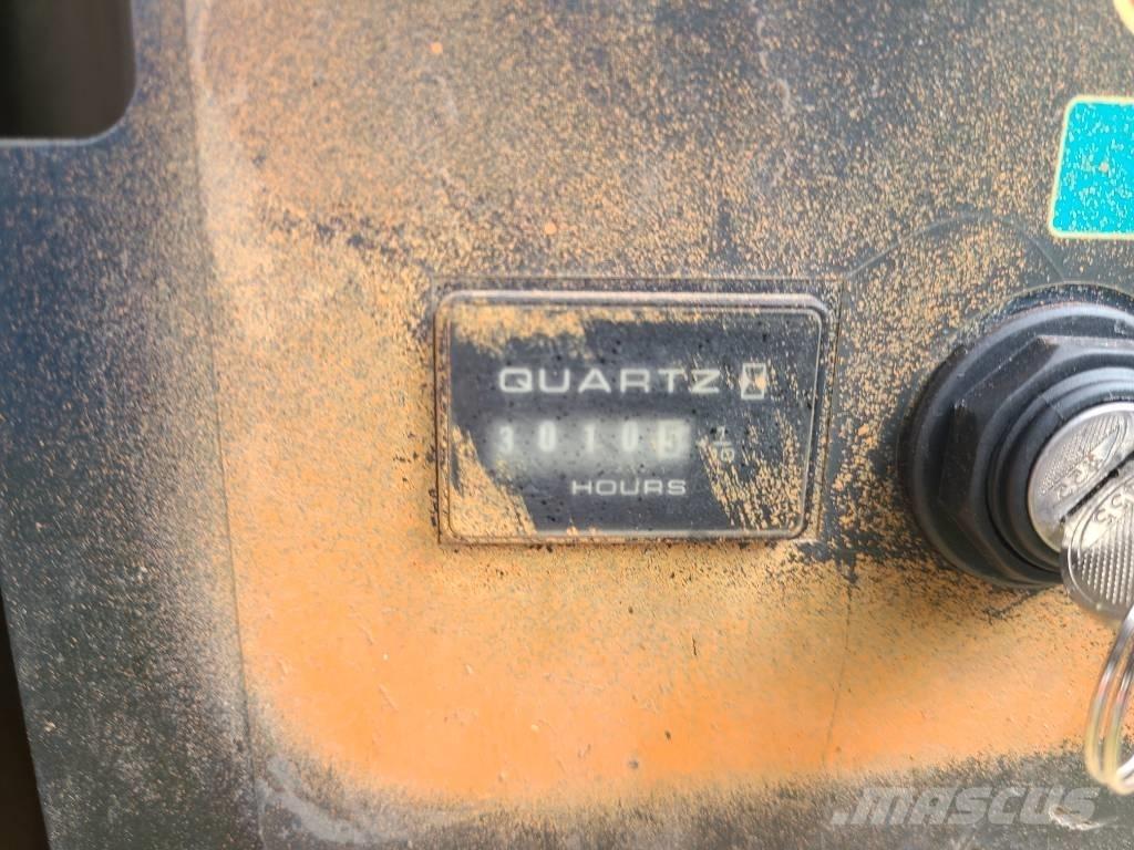 JLG 600 AJ Karos emelők