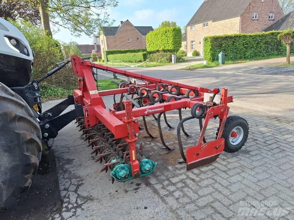 Kverneland STF 300 Kultivátorok