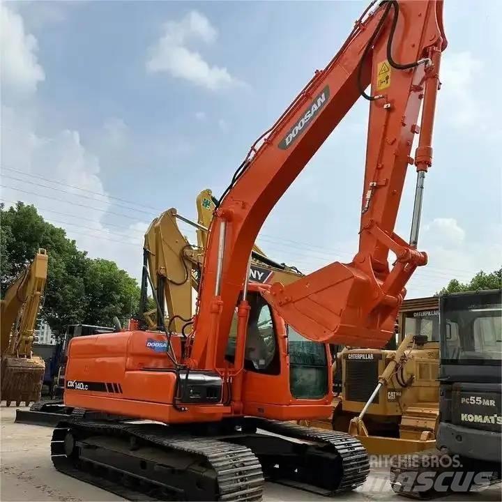 Doosan DX 140 LC Lánctalpas kotrók