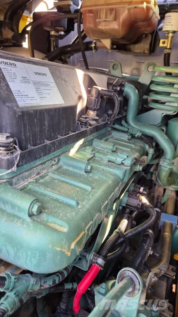 Volvo A 25 E Csuklósdömperek