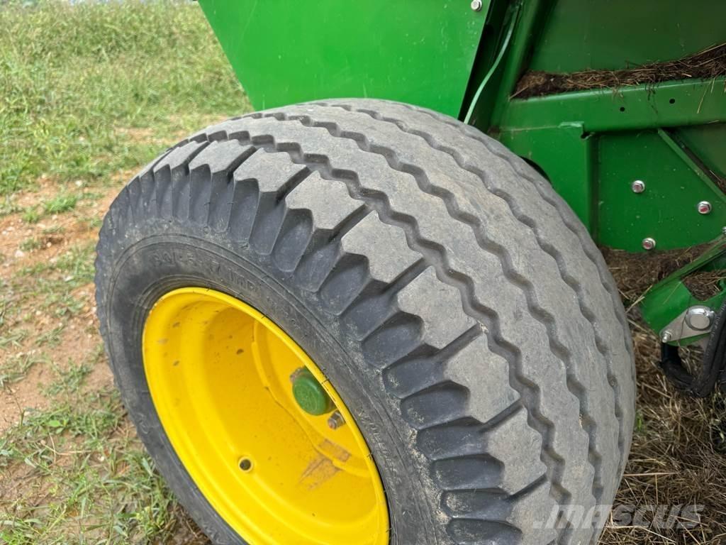 John Deere F441M Körbálázók