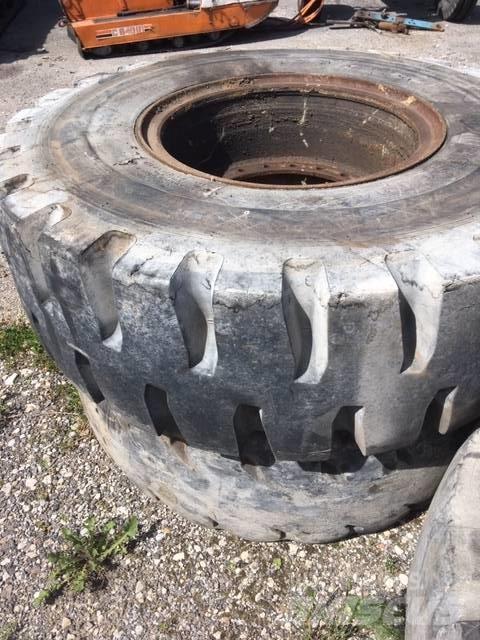 Bridgestone v Gumikerekes homlokrakodók
