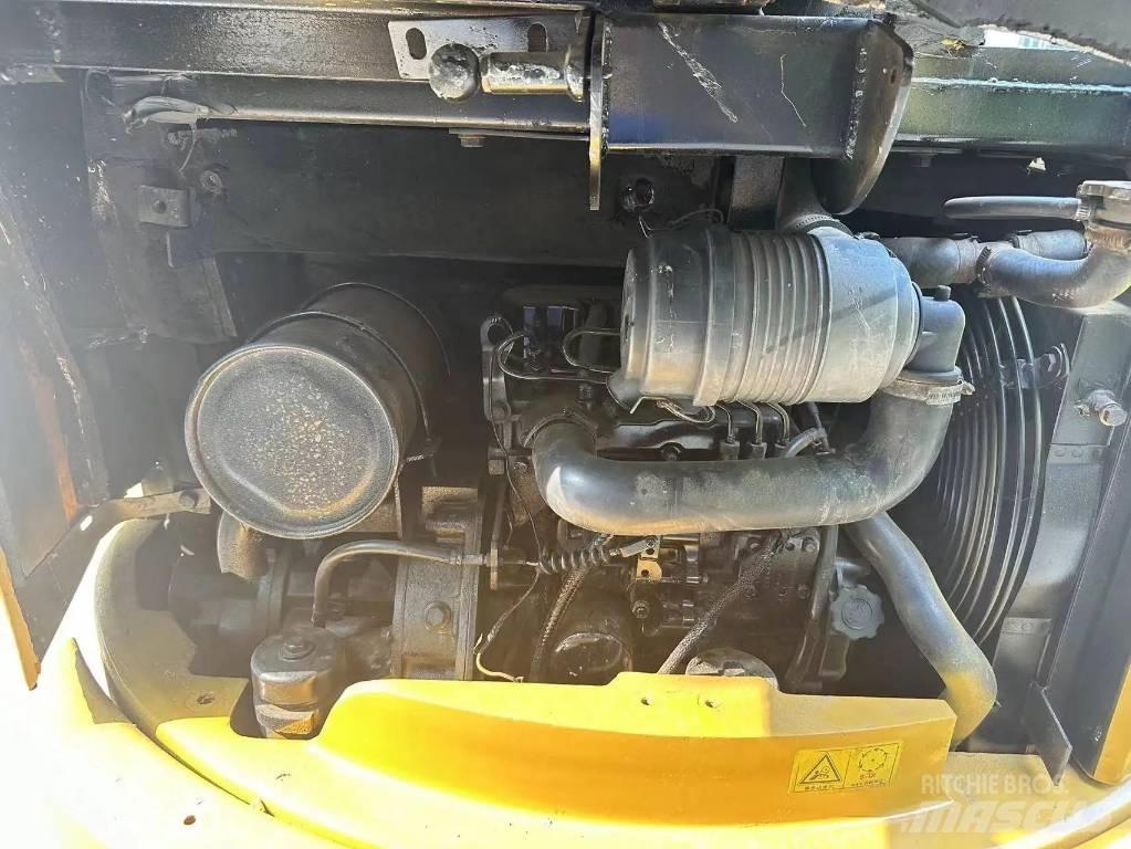 CAT 303CR Lánctalpas kotrók