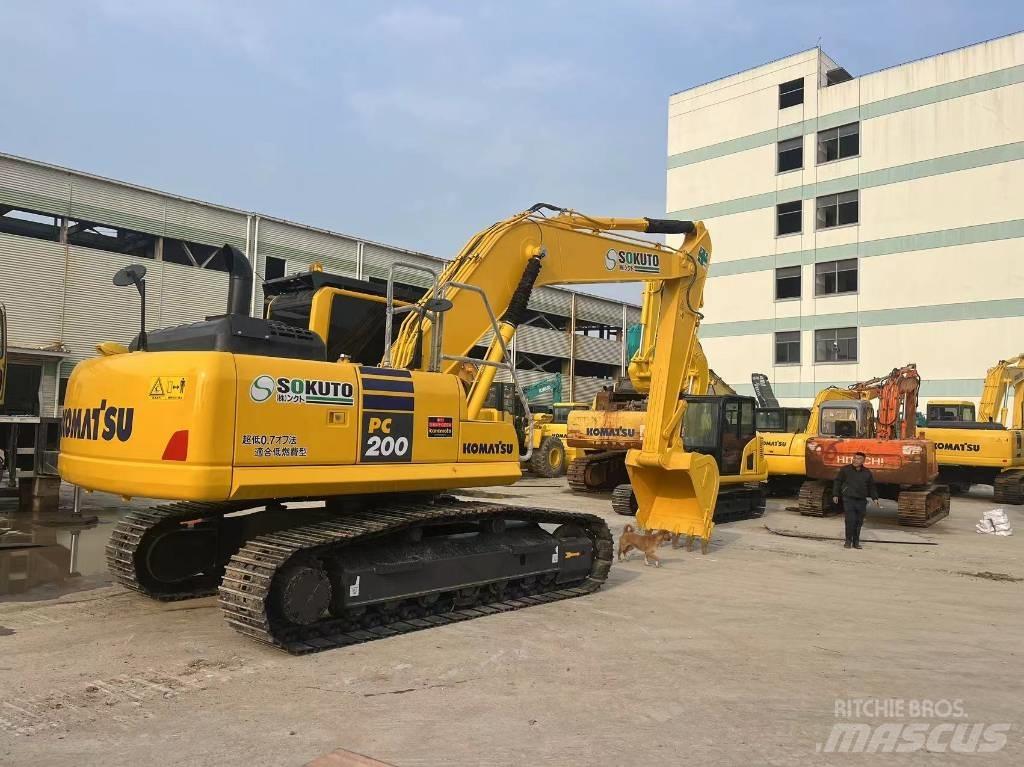 Komatsu PC 200-8N1 Lánctalpas kotrók
