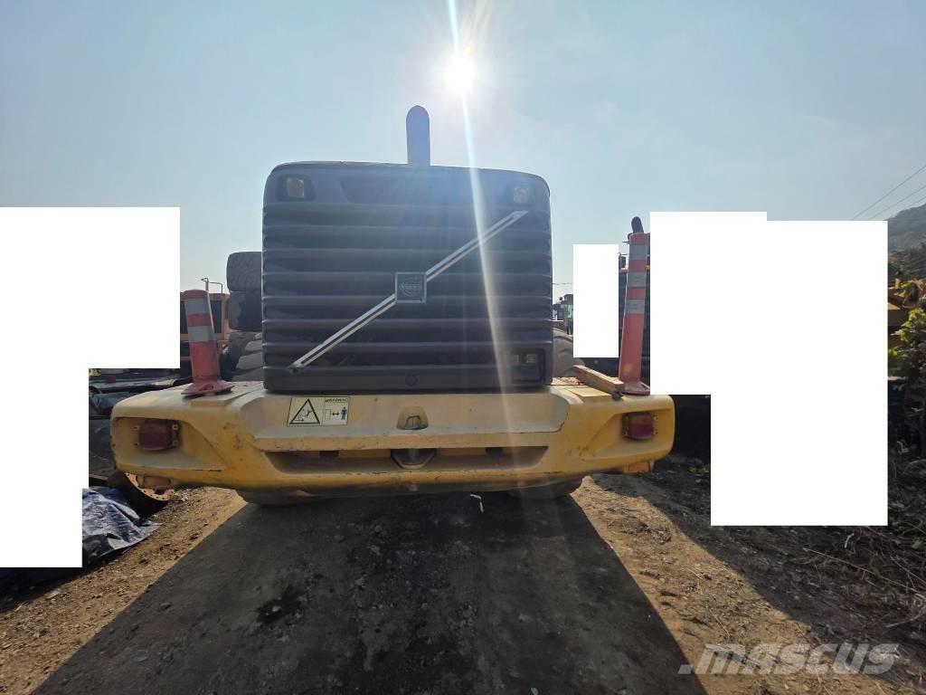 Volvo L 150 E Gumikerekes homlokrakodók