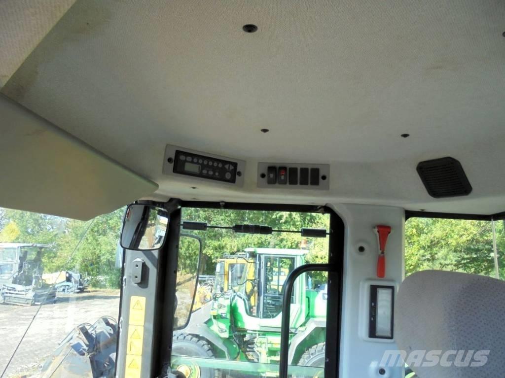 Hitachi ZW 310-6 Gumikerekes homlokrakodók