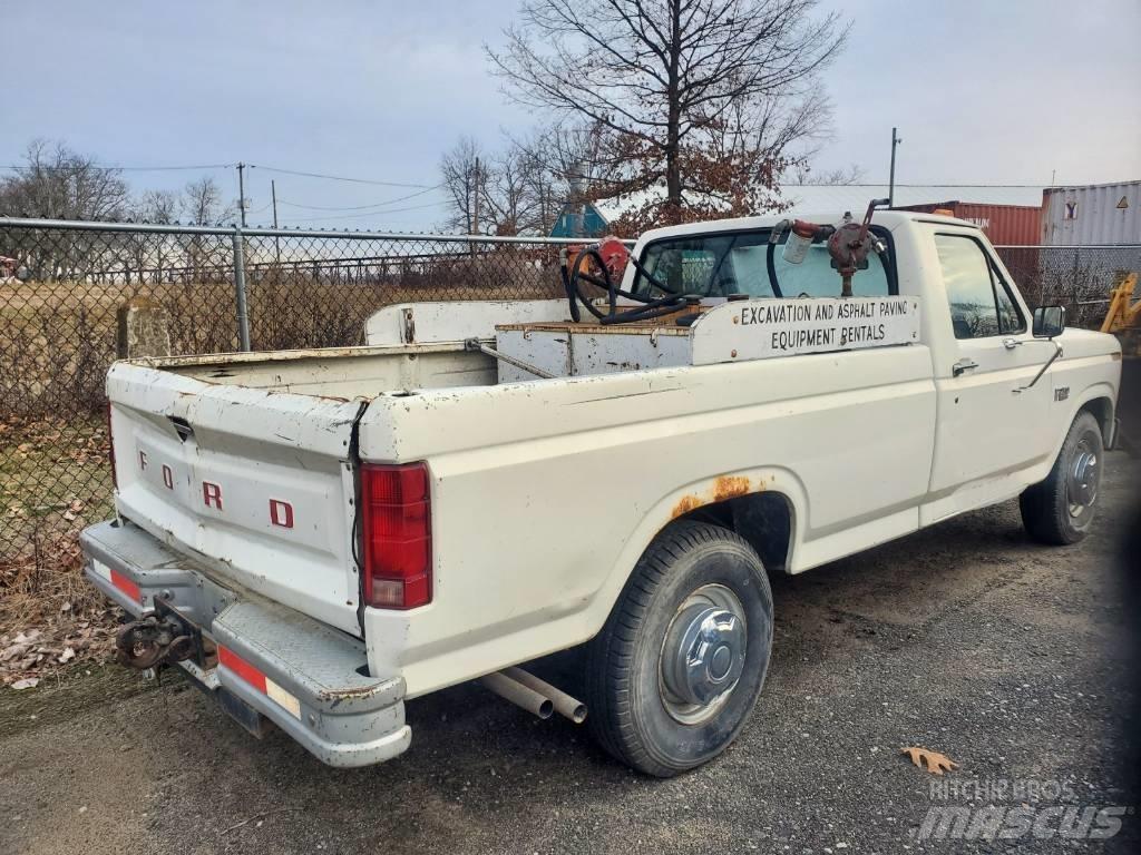Ford F 250 Közúti karbantartó haszongépek