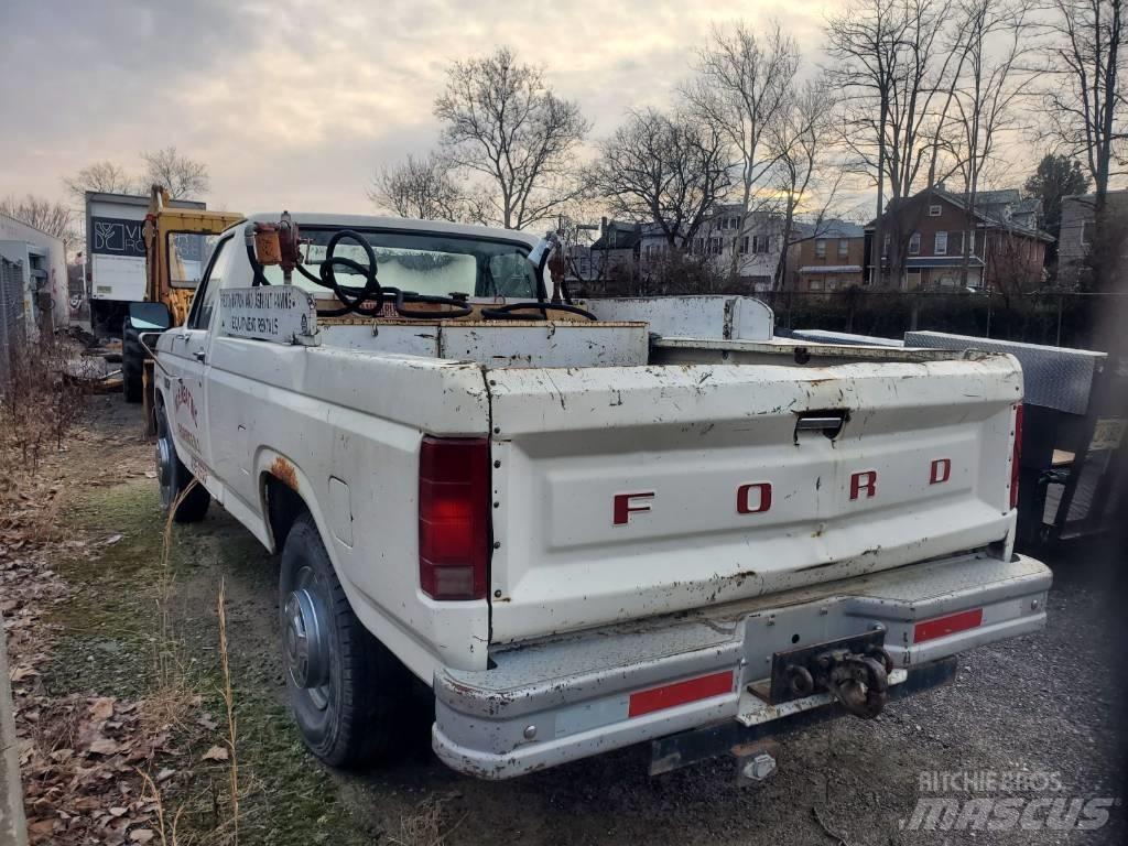 Ford F 250 Közúti karbantartó haszongépek