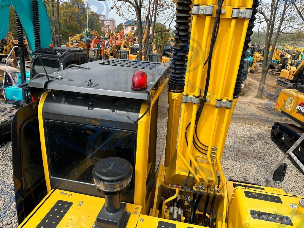 Komatsu PC 220-8 Lánctalpas kotrók