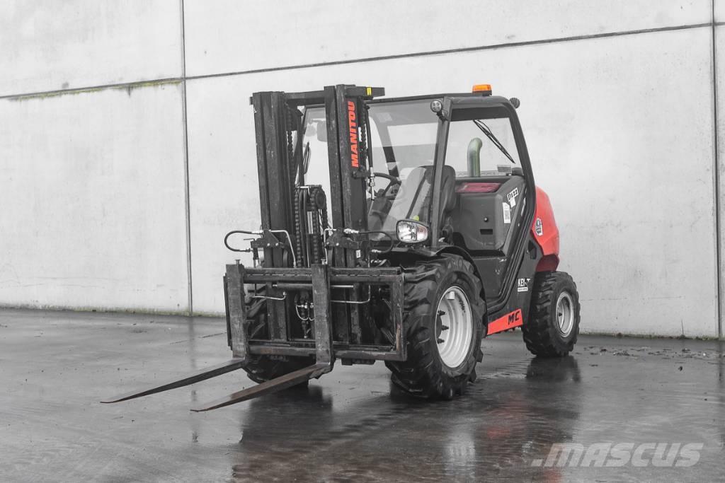 Manitou MC 30-4 D Dízel targoncák