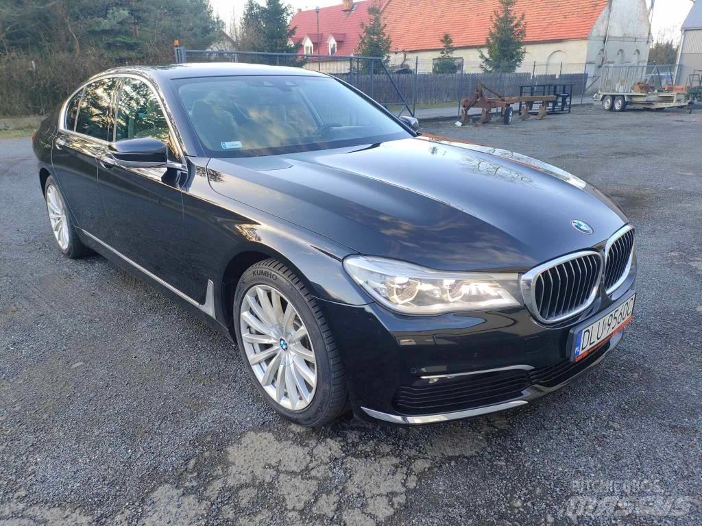 BMW 730D Kistehergépjárművek