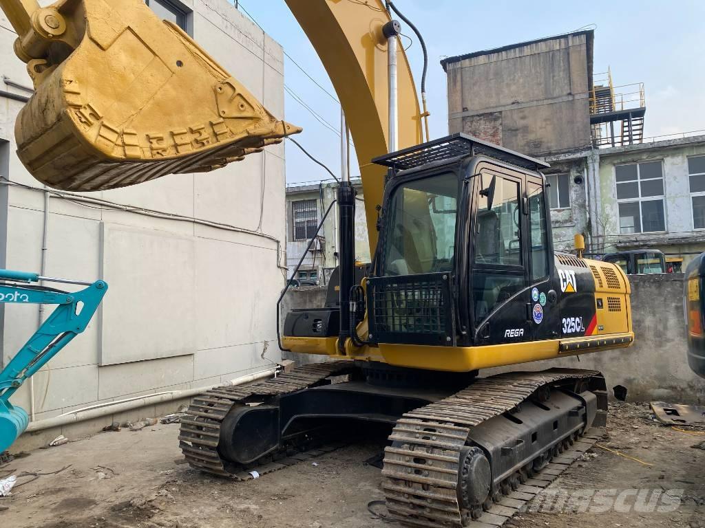 CAT 325 CL Lánctalpas kotrók