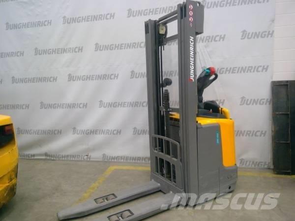 Jungheinrich ERC 212 Elektromos gyalogkíséretű targoncák