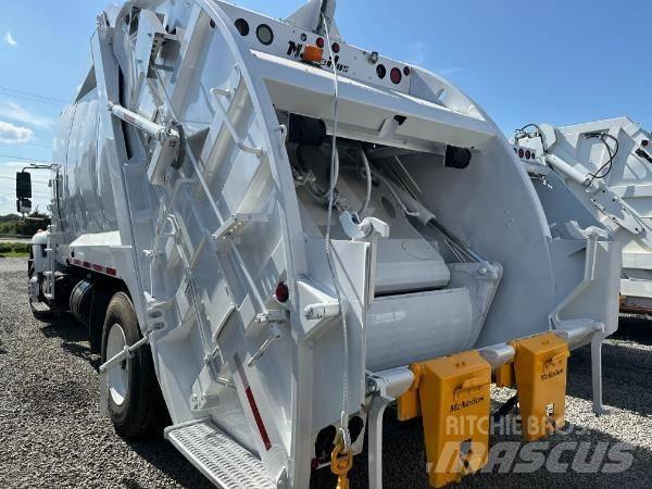 International 7400 Hulladék szállítók