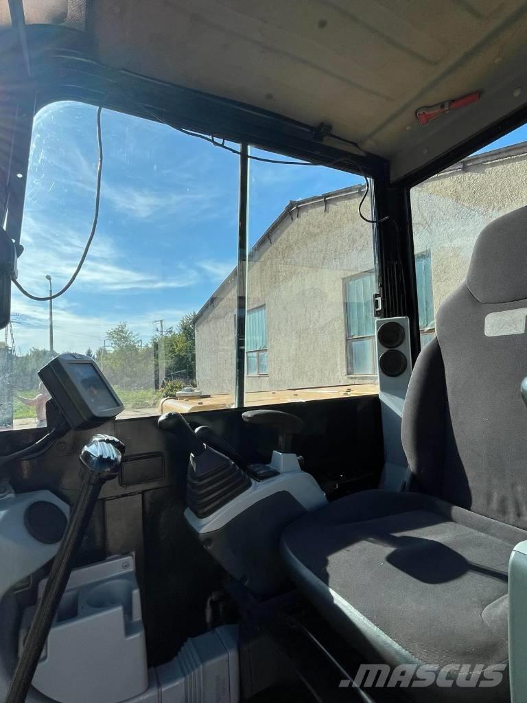 CAT 305.5 E 2 Mini kotrók < 7t