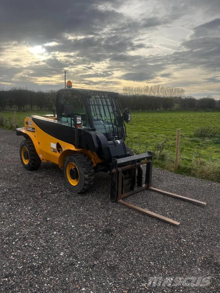 JCB 520-40 Teleszkópos rakodók