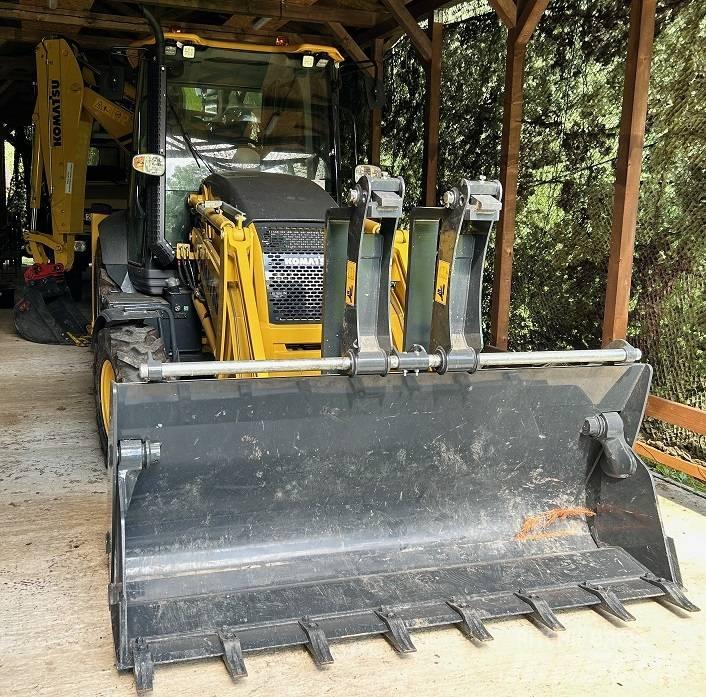 Komatsu WB 93 R 8E0 Kotrórakodók