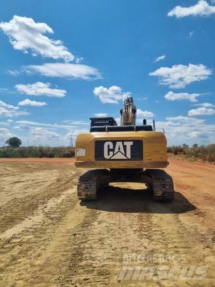 CAT 324 D Lánctalpas kotrók