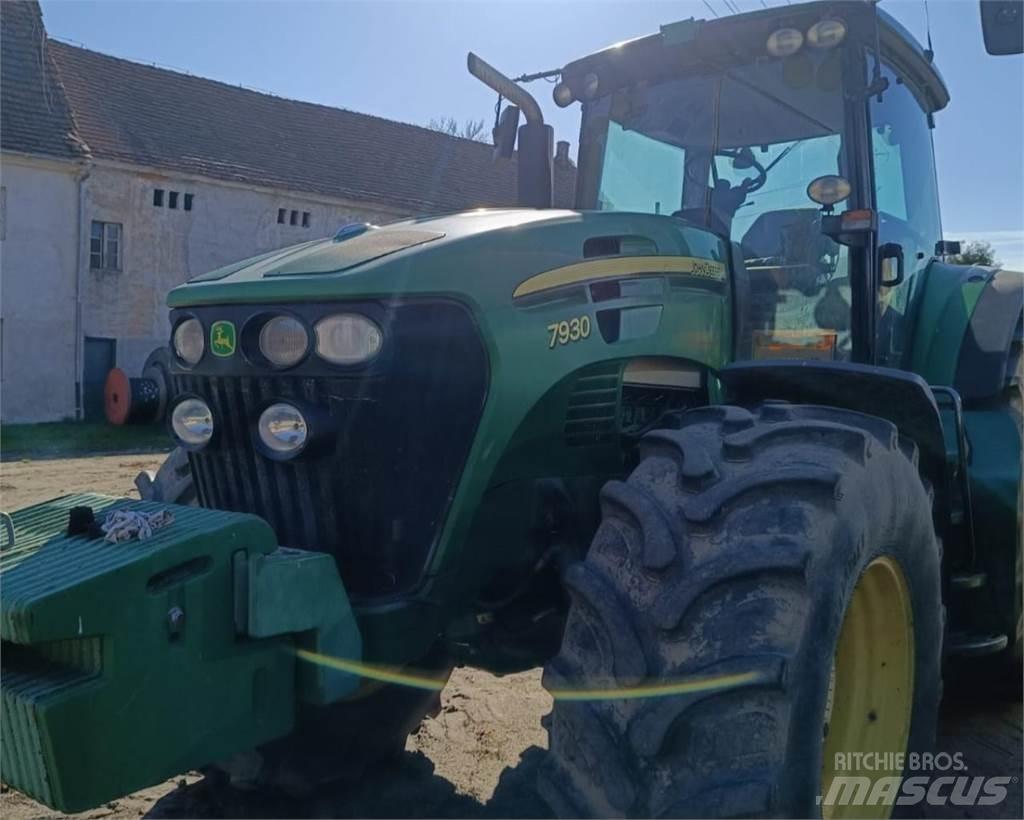 John Deere 7930 Traktorok
