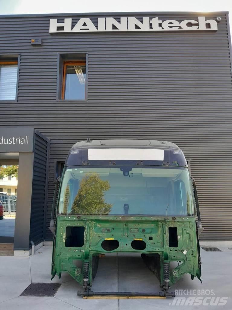 Volvo FH EURO 6 Vezetőfülke és belső tartozékok