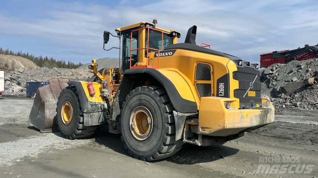 Volvo L 260 H Gumikerekes homlokrakodók