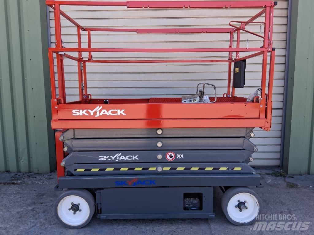 SkyJack SJ III 4626 Ollós emelők
