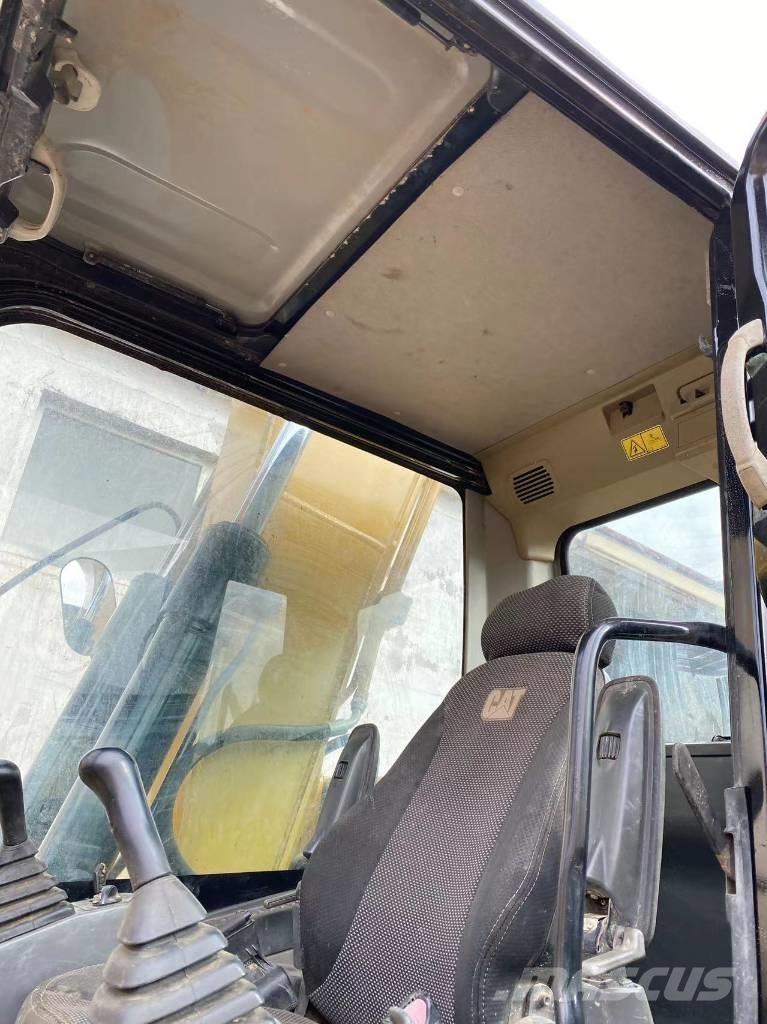 CAT 313 D Lánctalpas kotrók