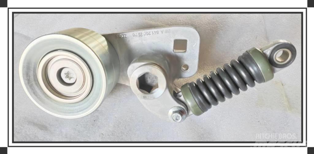 CLAAS Belt tensioner Motorok