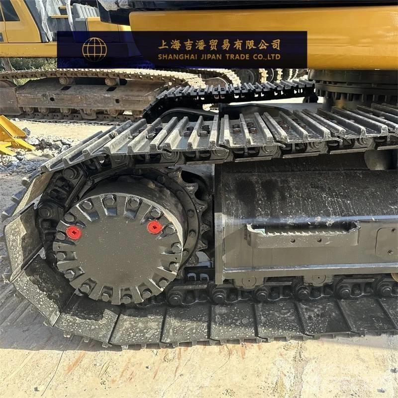 CAT 330 D Lánctalpas kotrók