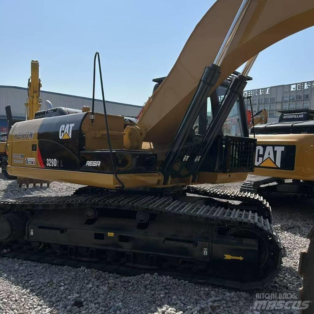 CAT 329 D 2L Lánctalpas kotrók