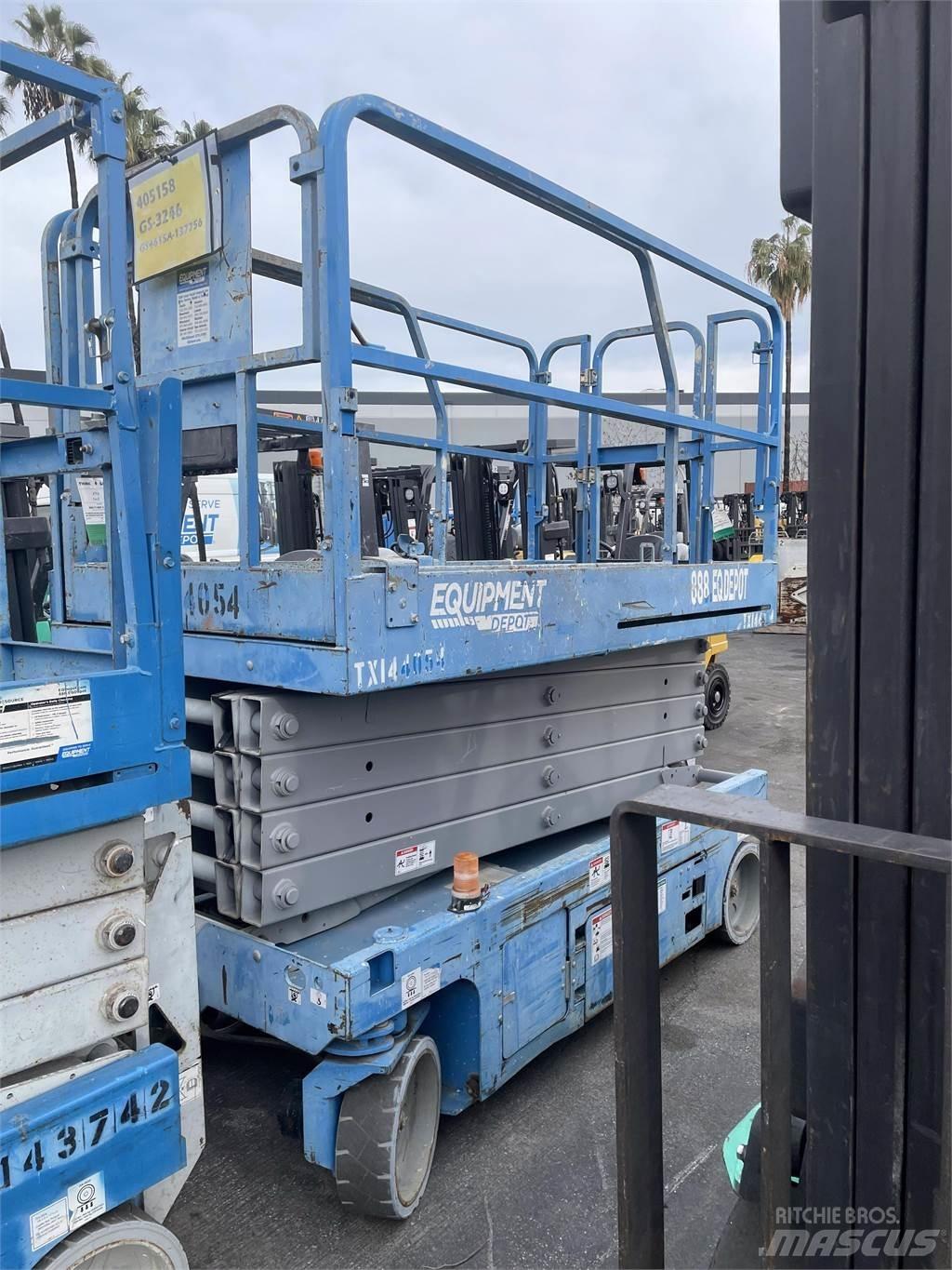 Genie GS-3246 Ollós emelők
