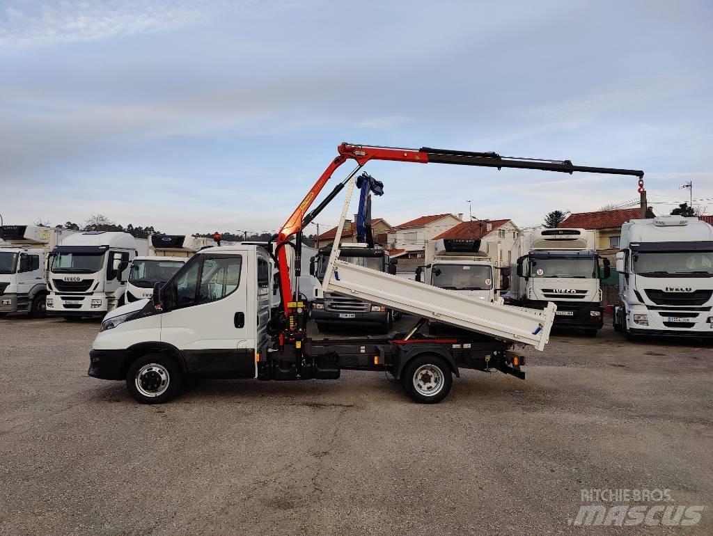 Iveco DAILY 35C16 Kis teherszállító/Platós kocsi