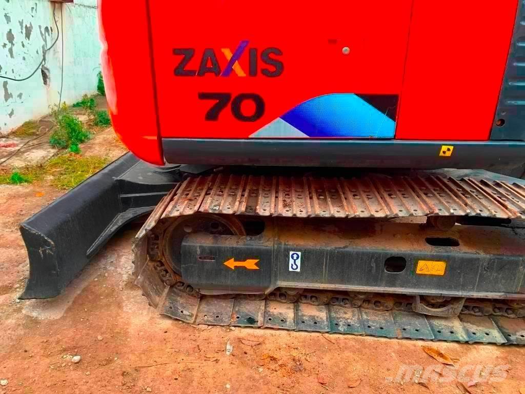 Hitachi Zaxis 70 Lánctalpas kotrók