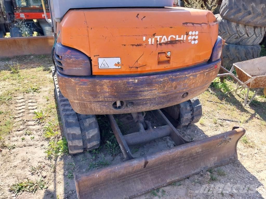 Hitachi EX 30-2 Mini kotrók < 7t