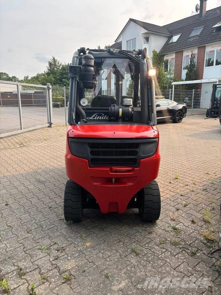 Linde H 30 D Dízel targoncák