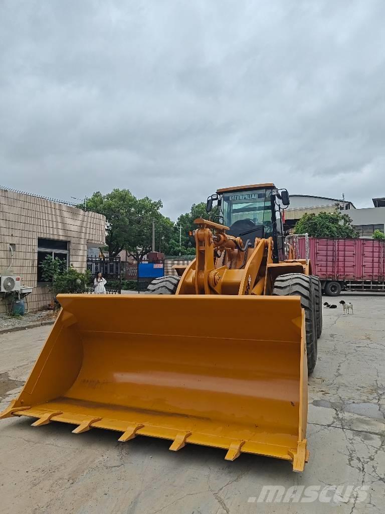 CAT 966 H Gumikerekes homlokrakodók