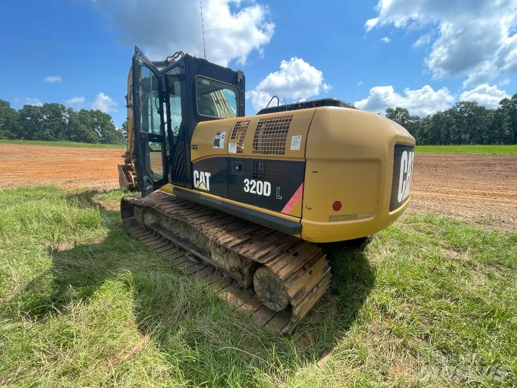 CAT 320 D L Lánctalpas kotrók