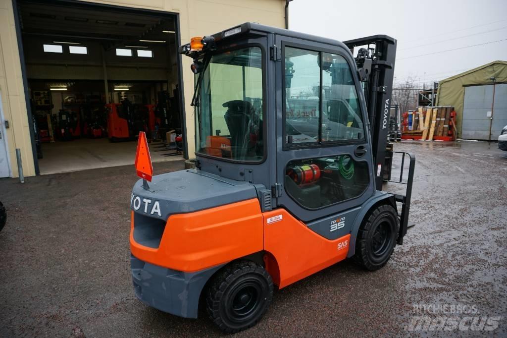 Toyota 52-8FDJF35 Dízel targoncák