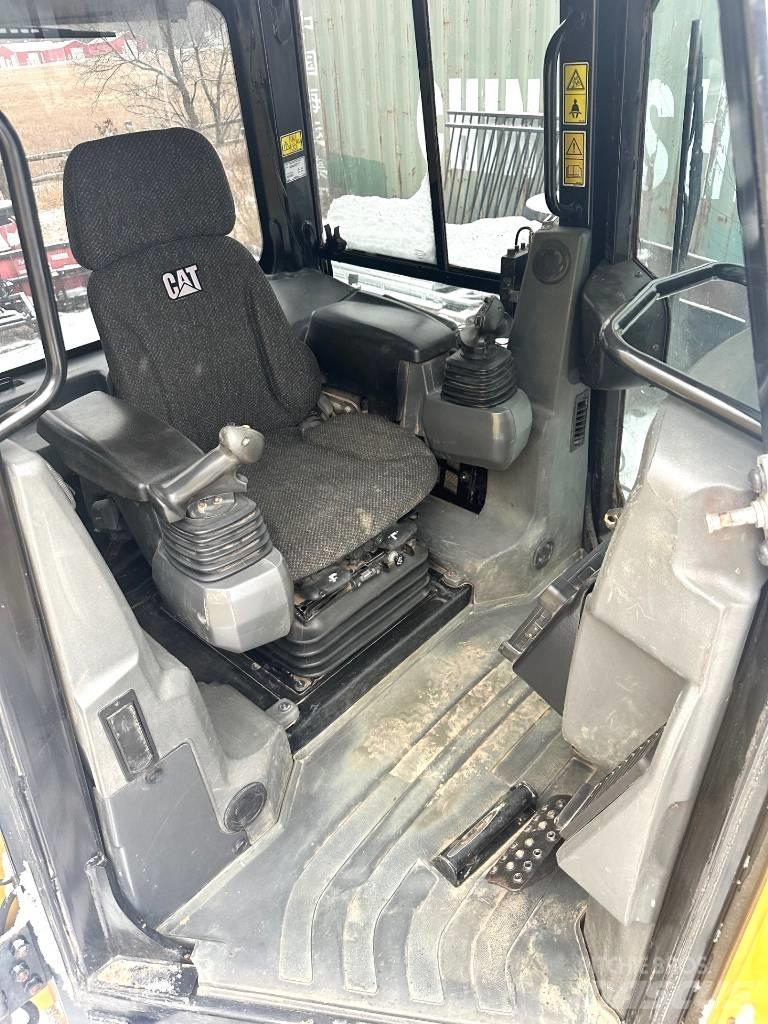 CAT D 5 K 2 lánctalpas dózerek