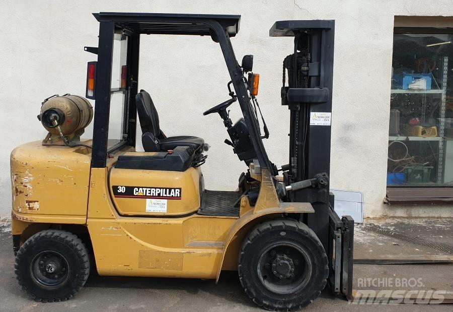 CAT GP 30 Gázüzemű targoncák