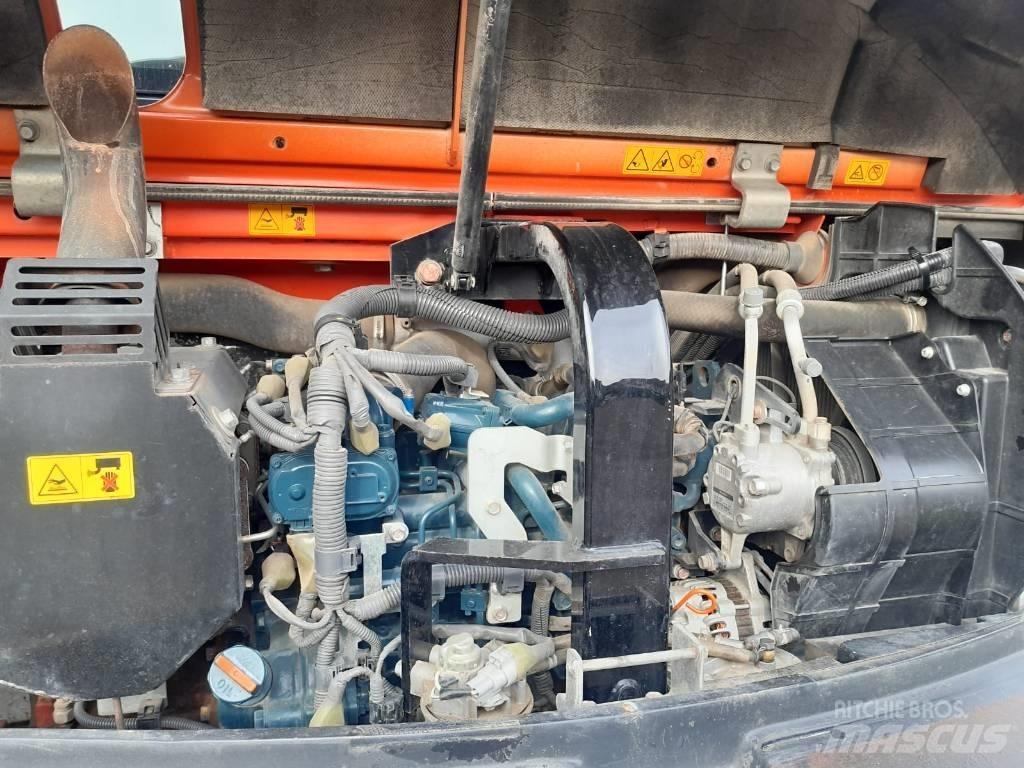Kubota KX 080-4 Közepes (midi) kotrók 7 t - 12 t