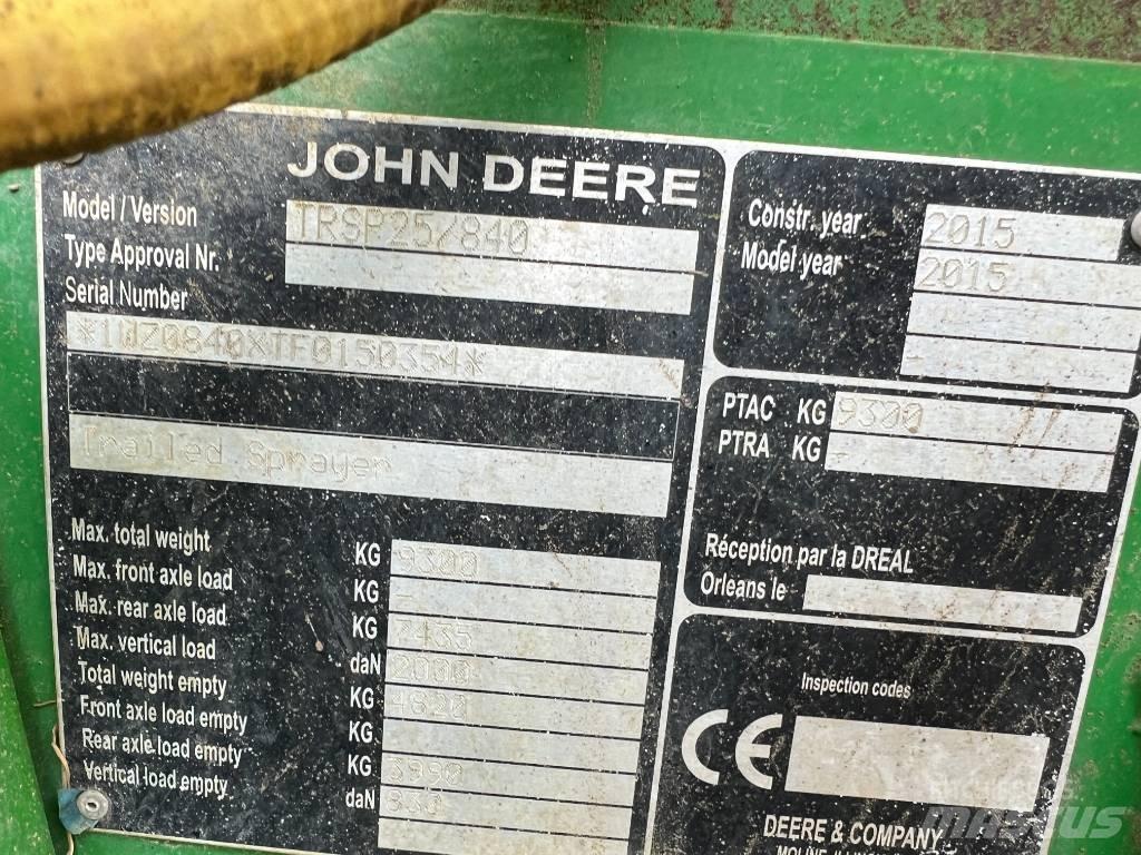 John Deere 840 Vontatott trágyaszórók