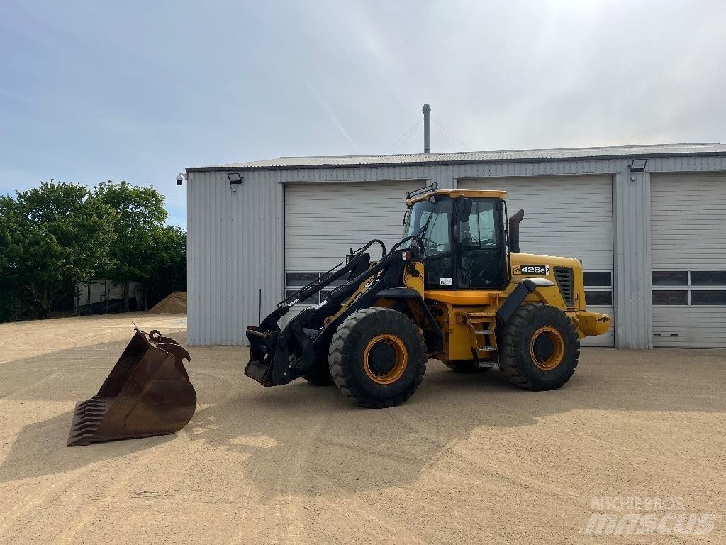 JCB 426 E HT Gumikerekes homlokrakodók