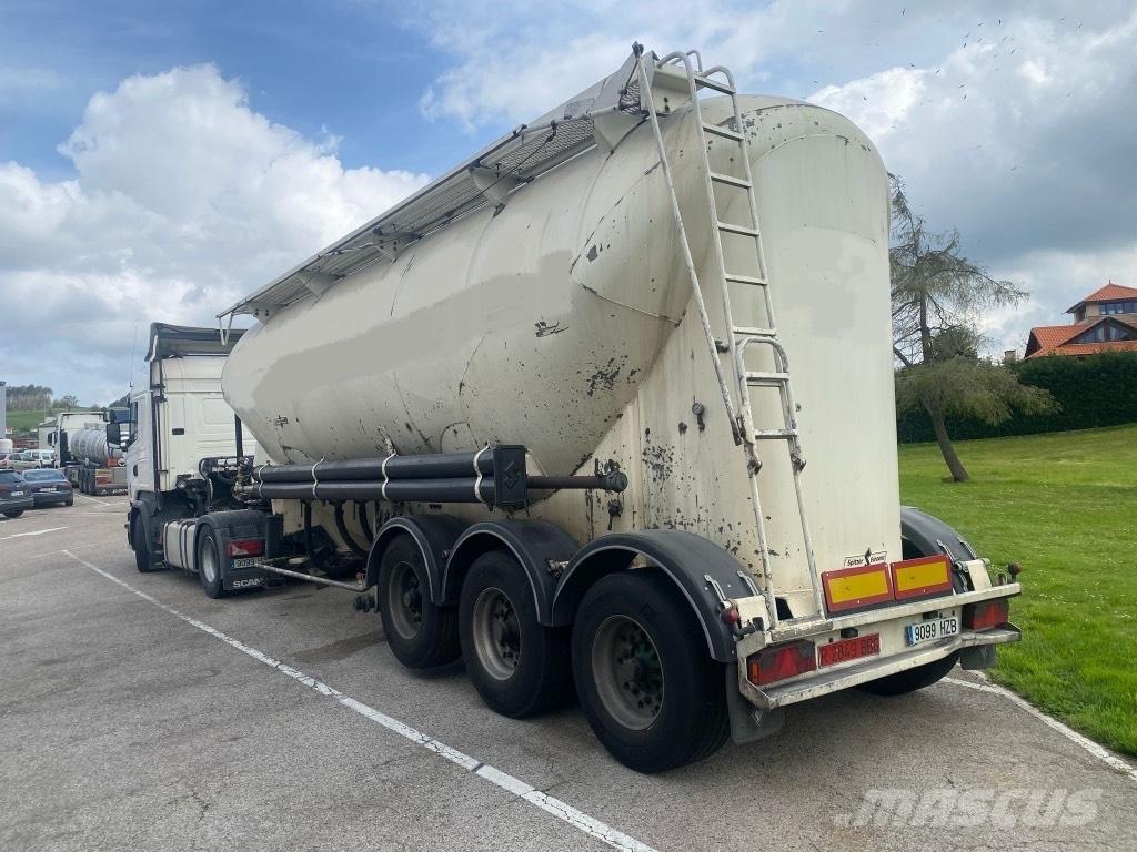 Spitzer SF2439PI Tartályos félpótkocsik