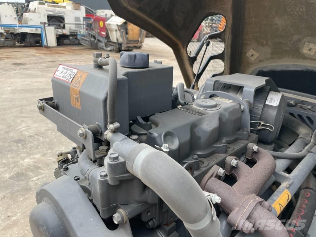 Hamm HD 12 VV Ikerdobos hengerek